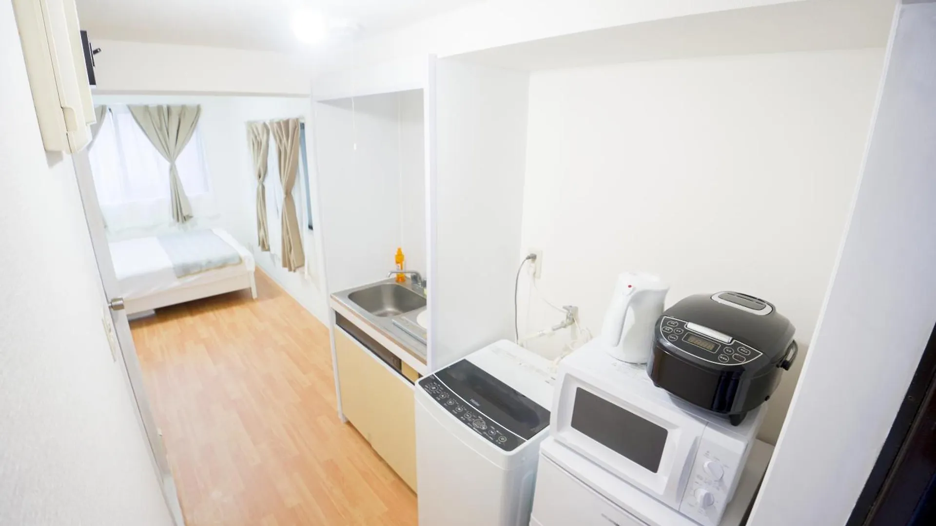 Family Or Business Travel 20 Percent Off 3 Minutes To Shinjuku Max 3 People Apartment Tokyo